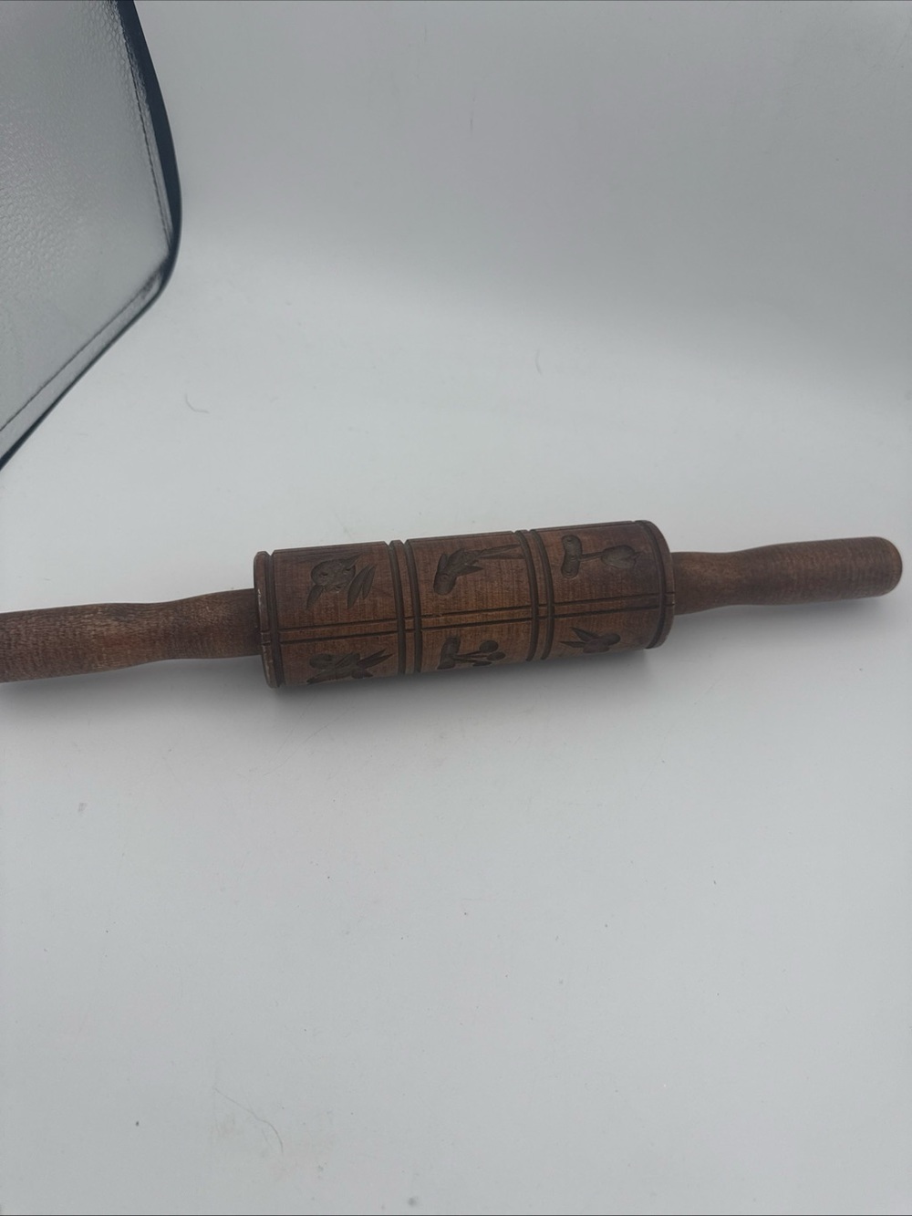 VTG Hand Carved Wooden Rolling Pin 14” Floral Clover Folk Art Rustic  Decor